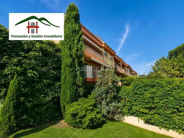 Foto dca28632-5133-433b-a50d-e6b23a8b74e2. Casa aparellada a calle del cedro 55 a Los Robles Torrelodones