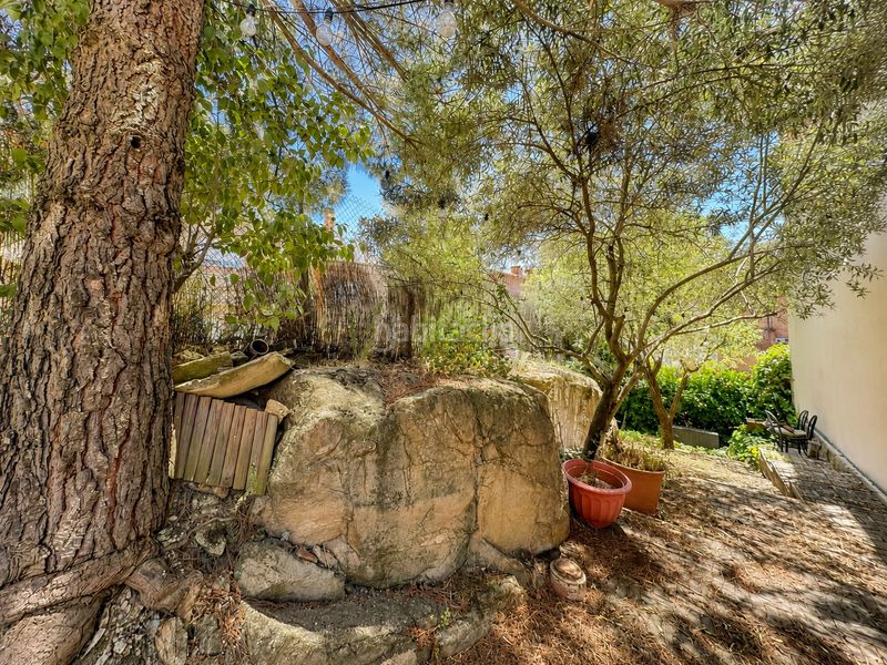 Foto 90b951a9-1661-4e67-b6bf-230f62f04a55. Towny house in calle del cedro 55 in Los Robles Torrelodones
