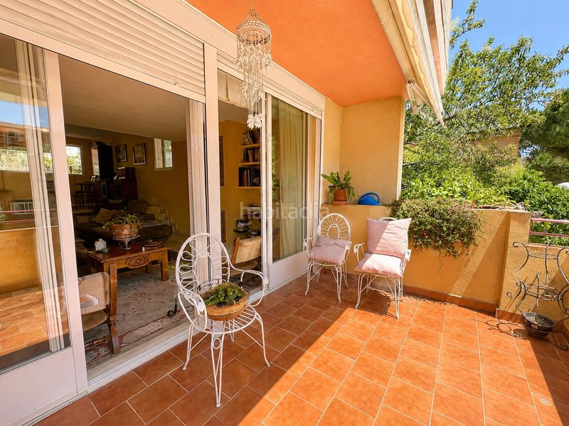 Foto 95bdbcef-29f7-41dc-8aa8-5e8107048ed3. Towny house in calle del cedro 55 in Los Robles Torrelodones