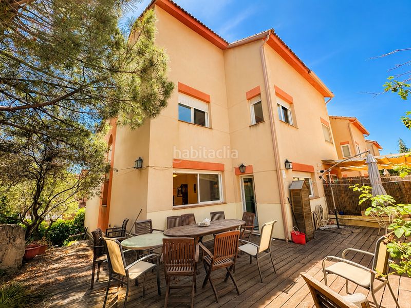 Foto bbedee4a-009e-4ef6-a768-b098d8ec5794. Towny house in calle del cedro 55 in Los Robles Torrelodones