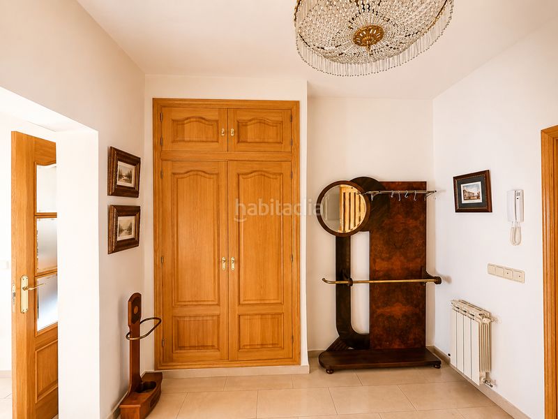 Foto 967c9e2b-fc9a-4c4f-9a42-8cb99349a77b. Location maison dans avenida de la paloma 45 dans Hoyo de Manzanares