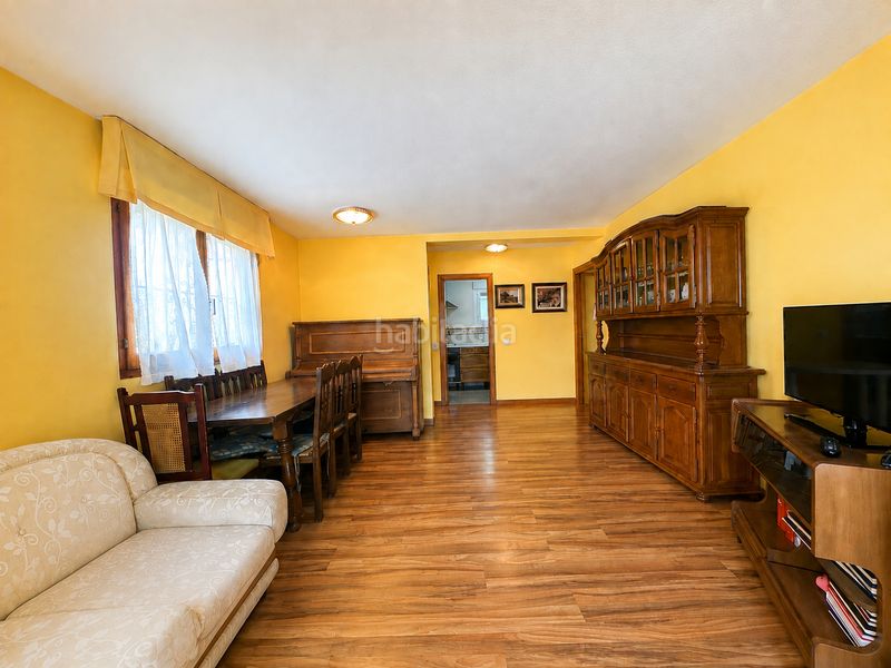 Foto d5828beb-6af8-4339-8e7c-122b5e438378. Casa adossada a calle zarrazin 7 a Hoyo de Manzanares