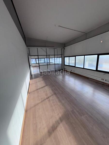 Foto 3a742a03-1619-4009-8432-1c7f112f1968. Location bâtiment à usage industriel dans Virgen del Rosario Torrejón de Ardoz