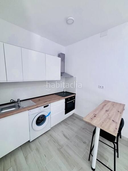 Foto 415a6184-741a-41f5-b374-03691df8841f. Estudi a Centro Torrejón de Ardoz