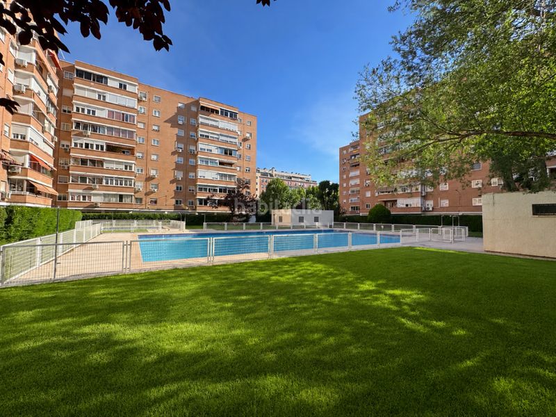 Foto 8ce97ed1-7124-47e7-800e-2fd1e38ccd18. Pis amb calefacció piscina a Veredillas Torrejón de Ardoz