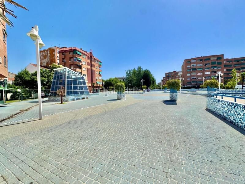 Foto 1971a0b3-c465-4085-88ba-7d5429a9b2e1. Pis amb calefacció aparcament piscina a Centro Torrejón de Ardoz