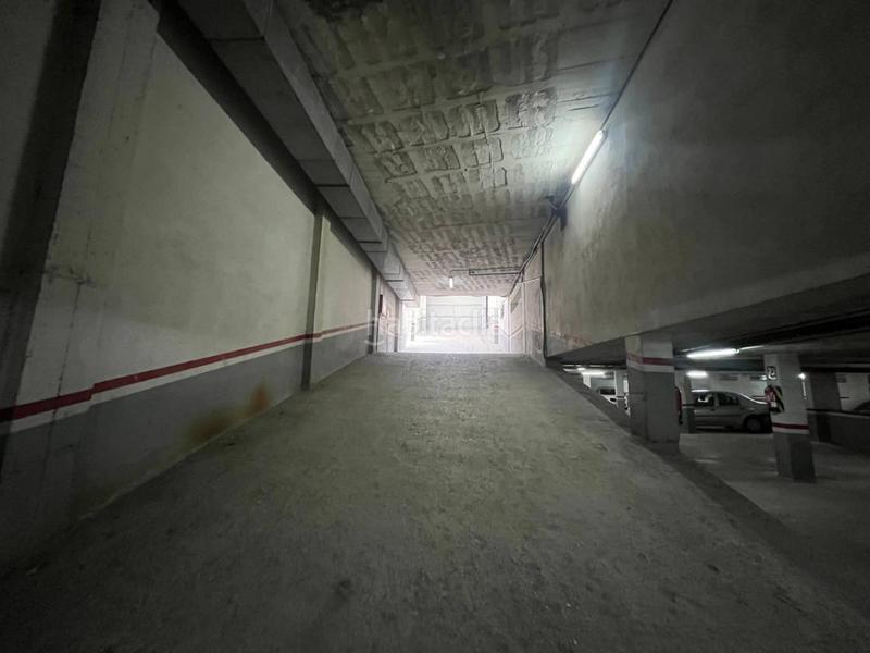 Foto 2b72d4fd-96aa-4e8f-bfa9-73f3c4e38984. Autoparkplatz in Sant Sadurní d´Anoia