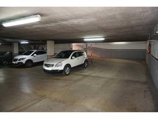 Aparcament cotxe  Tinent coronel sagues. Parking en venta