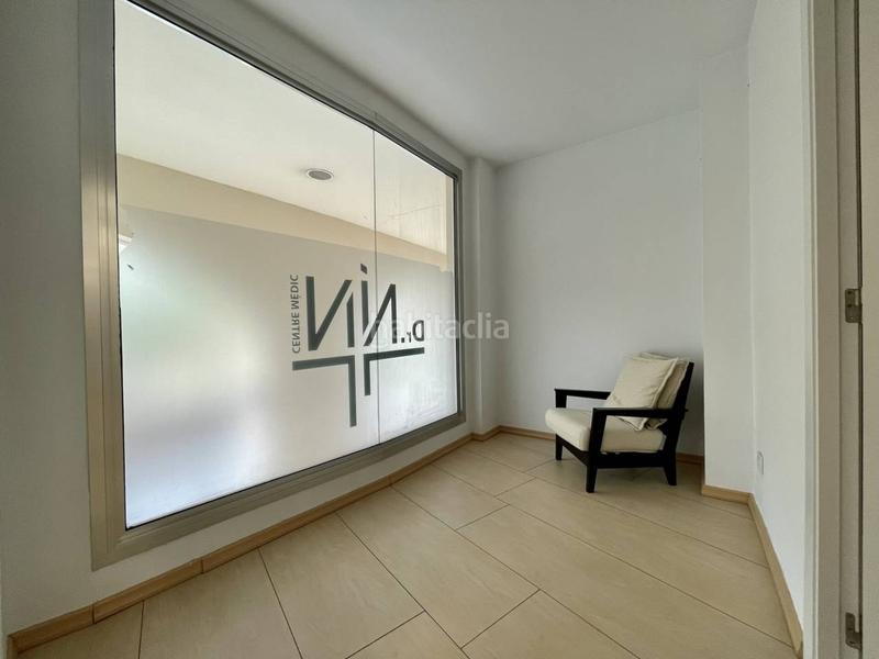 Foto 85eb3a59-1e52-475b-ae83-3640b9611058. Affitto locale commerciale in Sant Sadurní d´Anoia