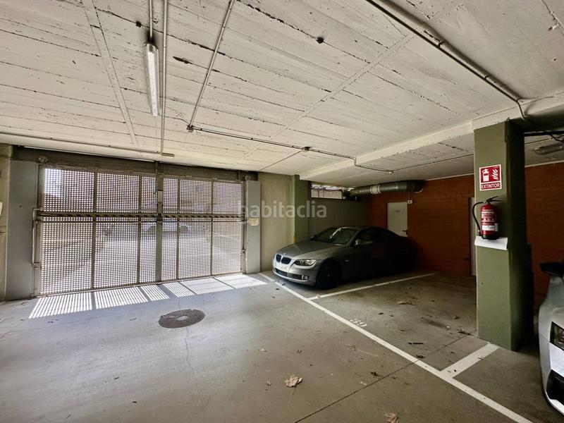 Foto eb9eaab5-f0cb-4493-9cc3-ad3628ac6225. Aparcament cotxe a carrer jaume guix 7 a Sant Sadurní d´Anoia