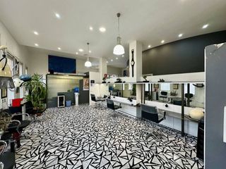 Locale commerciale in Calle Jaume Girona 24