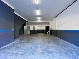 Lloguer Local Comercial  Calle subirats. Local a lloguer a sant sadurni