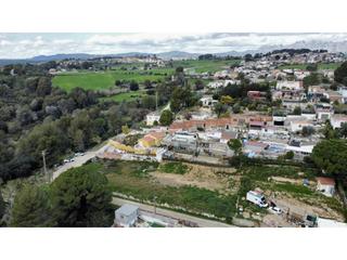 Finca rústica a Can benet 12. Terreno en venta en can catassús