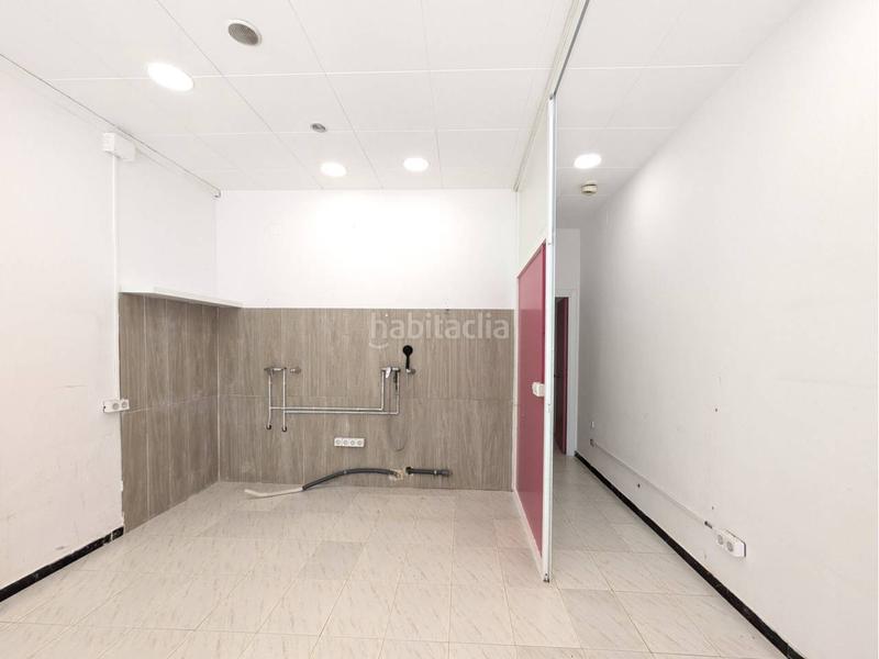 Foto f2a9888c-a601-407e-a3f9-d43b2f6f3034. Location local commercial dans Sant Sadurní d´Anoia