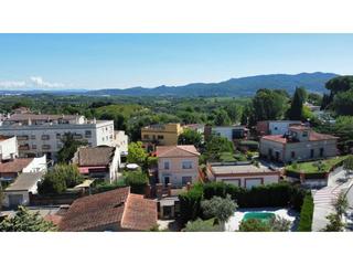 Appartement  Anselm clavé. Planta baja independiente en venta en sant llorenç dhortons