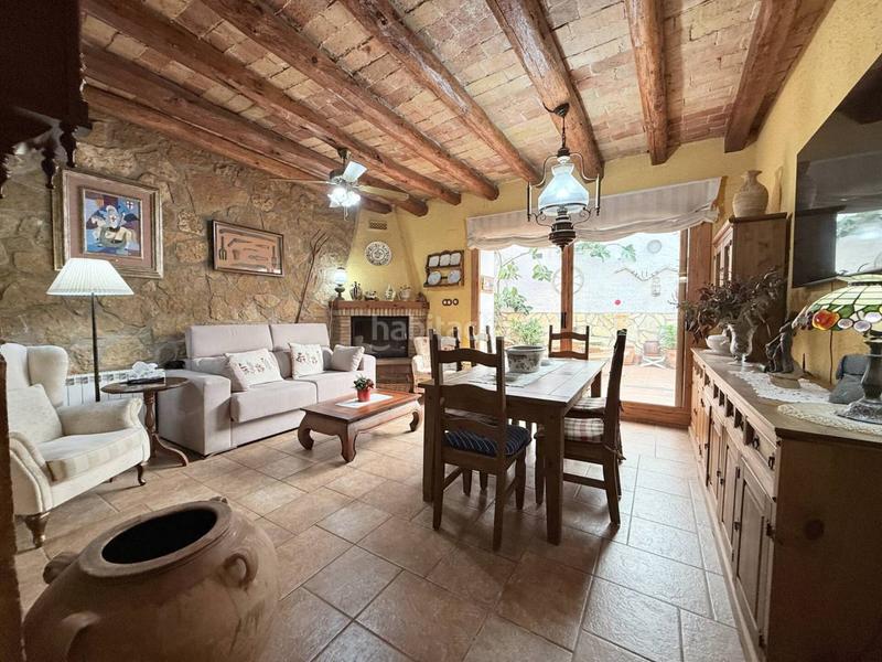 Foto 06d94cc7-e713-40cf-8fee-16553e053e5b. Casa amb calefacció a Torrelavit