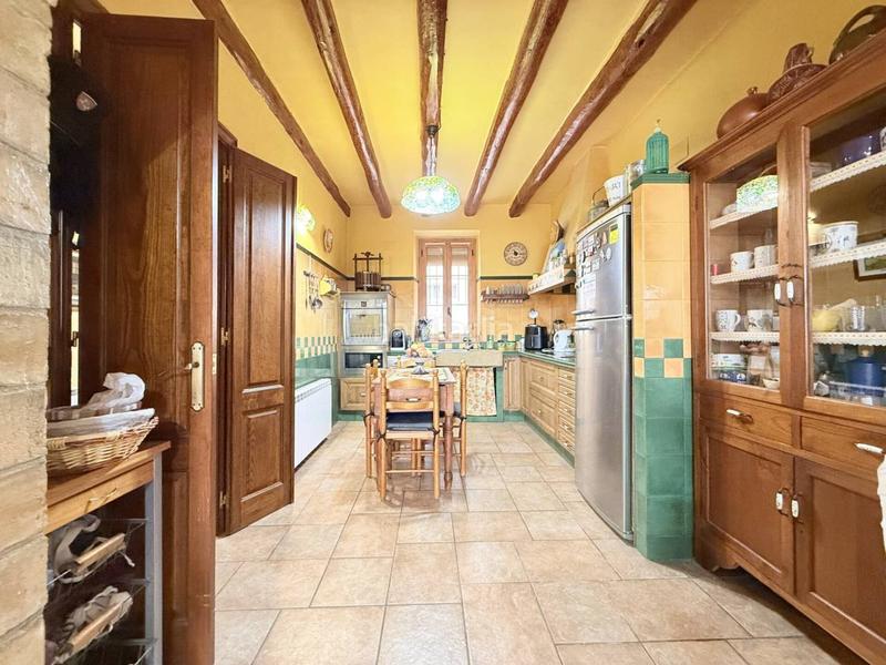 Foto 61b324f6-ceeb-43e2-be6e-fa5dc0c67f8b. Casa amb calefacció a Torrelavit