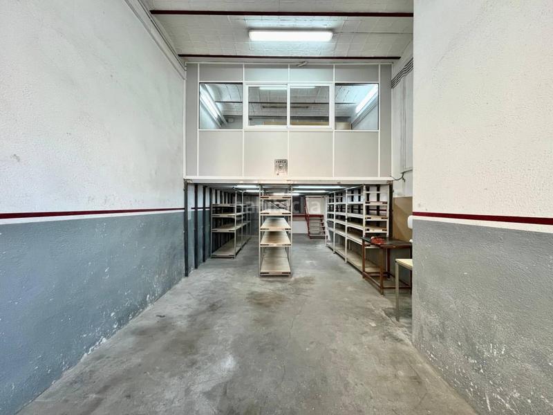 Foto 8b588607-2ef1-45f4-af6f-bd09ddbe33d2. Location local commercial dans Sant Sadurní d´Anoia