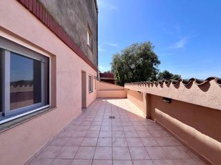 Location Appartement  Calle can rosell de la serra. Piso en alquiler en torrelavit
