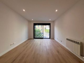 Rent Flat  Avenida francesc macià. Piso en alquiler en sant sadurní danoia