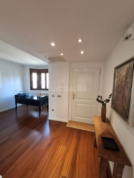 Foto 013cb195-c66f-4720-a12e-48c35efca791. Casa aparellada amb calefacció aparcament a Centro Villaviciosa de Odón