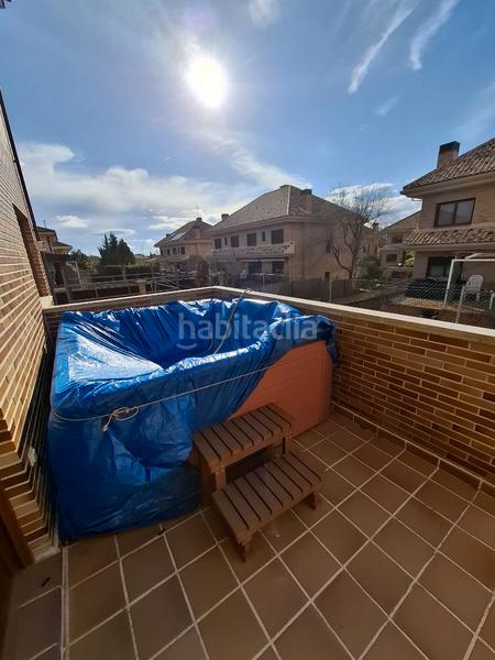 Foto 3c737f27-fca7-4455-8d0b-f74a7da7d5da. Casa aparellada amb calefacció aparcament a Centro Villaviciosa de Odón