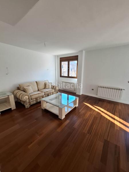 Foto 097adebe-2fc3-4563-a769-b869eb178a8d. Casa bifamiliare con riscaldamento parcheggio in Centro Villaviciosa de Odón