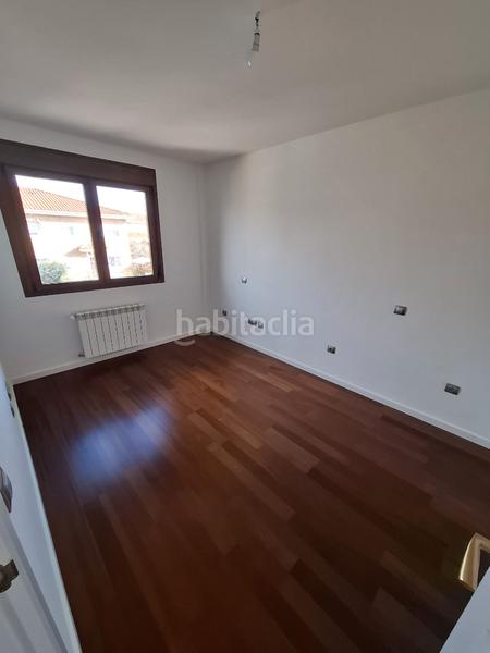 Foto 7f0a4608-da9d-46c5-9d6d-db6d2111e131. Casa bifamiliare con riscaldamento parcheggio in Centro Villaviciosa de Odón