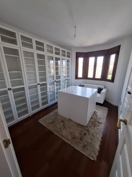 Foto 898cd8c8-f2ca-4299-8014-8444ef21c91d. Casa bifamiliare con riscaldamento parcheggio in Centro Villaviciosa de Odón