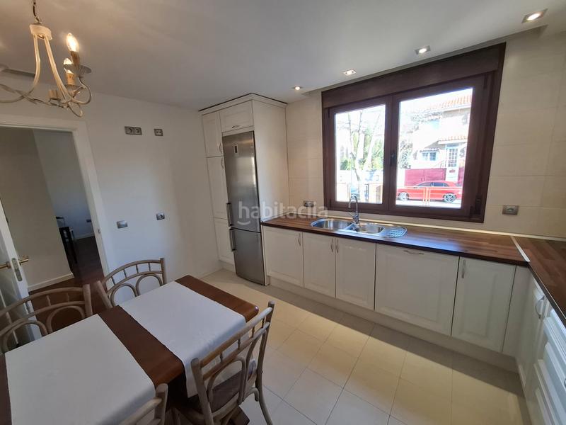 Foto ff4ef3d3-d31f-44b3-9326-87ac5e035bd0. Casa bifamiliare con riscaldamento parcheggio in Centro Villaviciosa de Odón