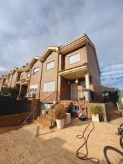 Towny house  Avenida del atlántico