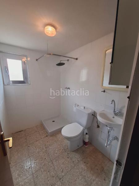 Foto 350fba7d-532c-465f-8cbf-76ff66d45aeb. Chalet en calle valcarrillo del alberche m 82x en Almorox