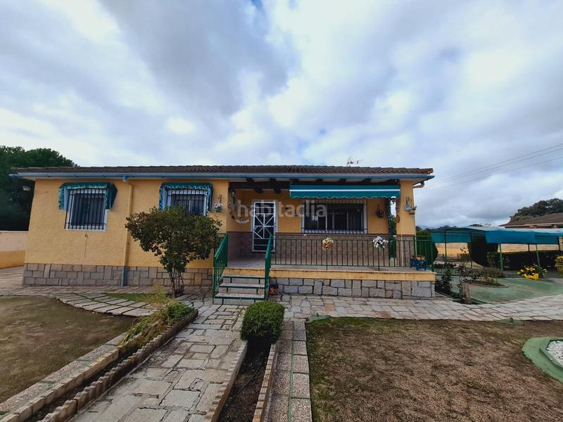 Foto 94520aec-9c6d-433f-b2a5-2ccf92185a56. Chalet en calle valcarrillo del alberche m 82x en Almorox