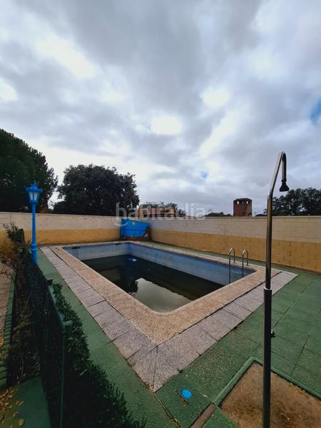 Foto 9ad79976-47d3-4c57-8855-3d311e6a8553. Xalet a calle valcarrillo del alberche m 82x a Almorox