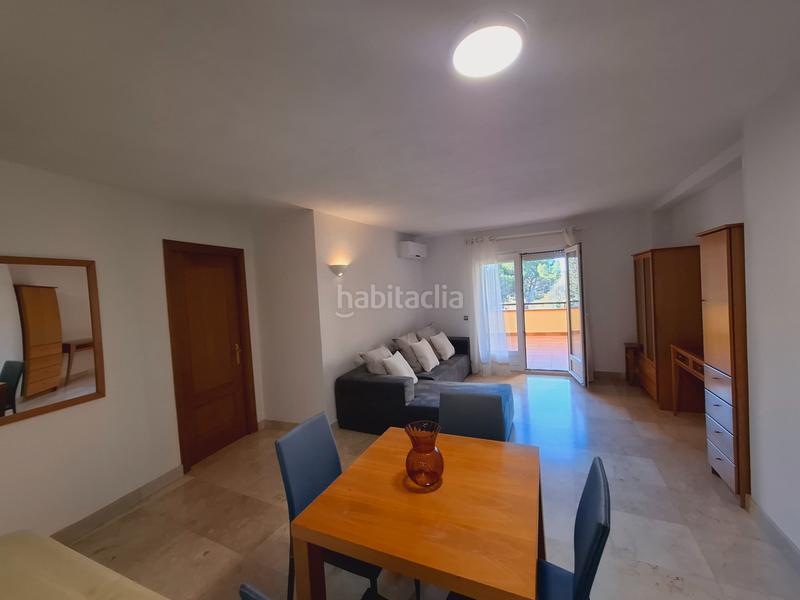 Foto f27cf6ac-0a8f-4eea-a960-8d28d16f2468. Affitto appartamento in calle guadiana 115 in El Bosque Villaviciosa de Odón