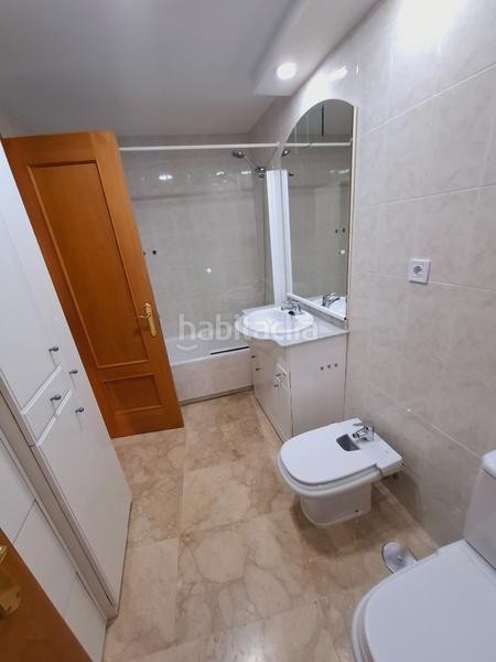 Foto 2d7aac27-0209-4f8c-818b-4cd74fcb3748. Rent flat in calle guadiana 115 in El Bosque Villaviciosa de Odón