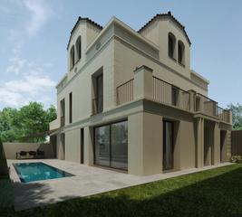 Casa adossada a Centre. Chalet reformado ubicado en el centro de sabadell