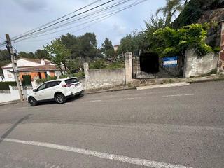 Wohngrundstück in Canyelles. Terreno para construir en la zona de vora canyelles