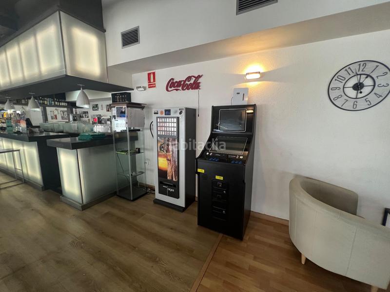 Foto 44343eb6-80a1-4e05-b2a5-4254b1b9023e. Lloguer local comercial a Ca n'Aurell Terrassa