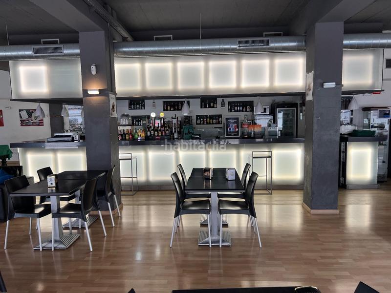 Foto f4340c5a-1b8b-4555-8cf1-86c676241c4d. Lloguer local comercial a Ca n'Aurell Terrassa