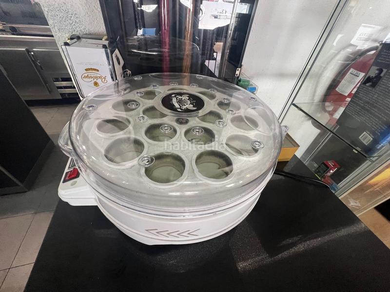 Foto bfd0a0f4-c5c1-440b-aba2-c3d9584f5e64. Location local commercial dans Ca n'Aurell Terrassa