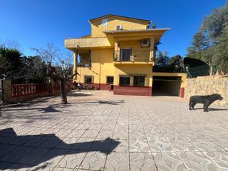 Casa in Can Font-Ca n'Avellaneda. Chalet a 4 vientos en  can fontt,  castellar del valls