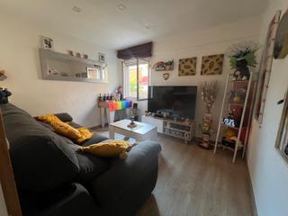 Appartamento in La Romnica. Vivienda de tres habitaciones en via sant oleguer con ascensor