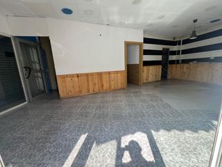Local Comercial en Creu de Barber. Local comercial cantonero en toda la crta. barcelona sabadell