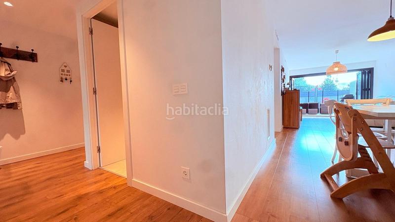 Foto 4c5d6178-354c-4720-b2f3-7214dd50505d. Planta baixa amb calefacció aparcament piscina a Castellar del Vallès