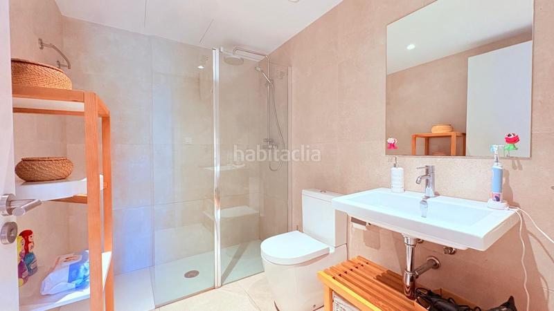 Foto c0fa0de6-d7b5-4c46-9779-44a955fff38a. Planta baixa amb calefacció aparcament piscina a Castellar del Vallès