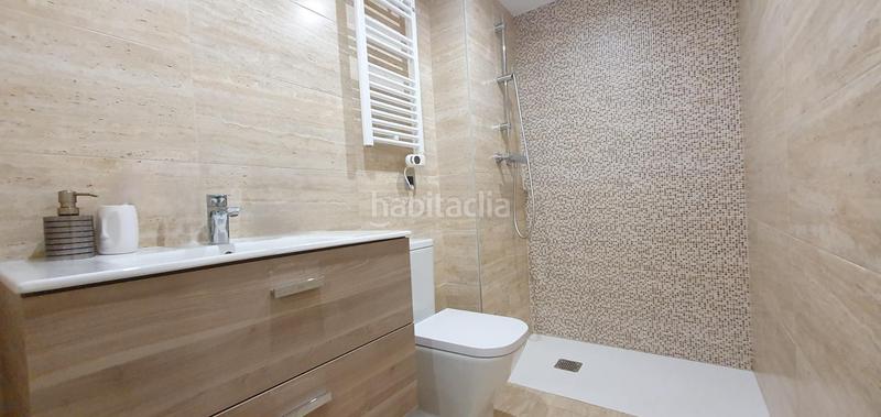 Foto f54cc0f7-4ad4-42b4-a185-8f7188aa7cd7. Rez-de-chaussée avec chauffage piscine dans Eixample Sabadell