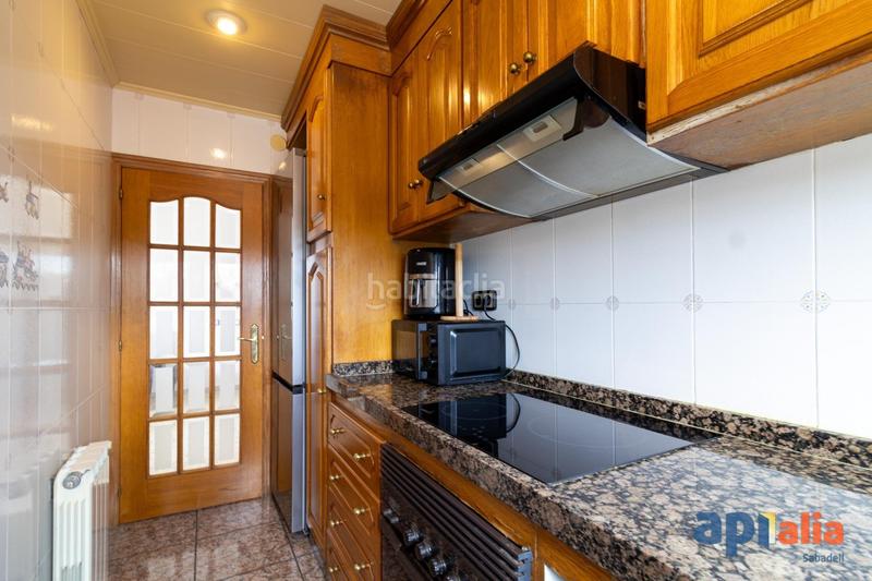 Foto 0413354a-5d79-4d7a-9879-6bf7dc9de72d. Flat with heating in Torre-romeu Sabadell