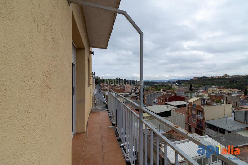 Foto 99208a51-e19e-4eae-a5b8-eb0700089737. Flat with heating in Torre-romeu Sabadell