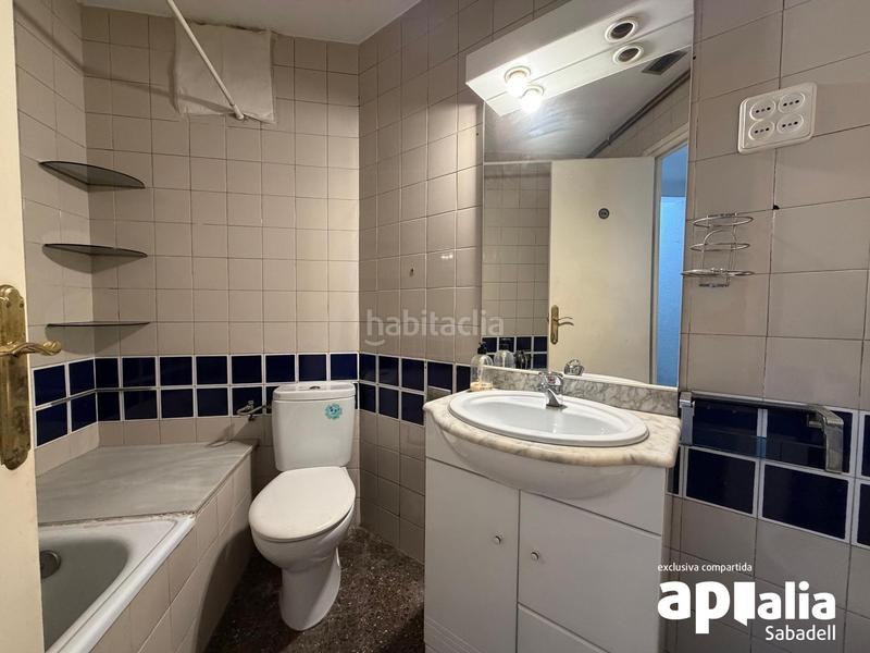 Foto 178bb21b-2042-48a1-95f8-a3e3875254ba. Appartamento con parcheggio in Creu Alta Sabadell